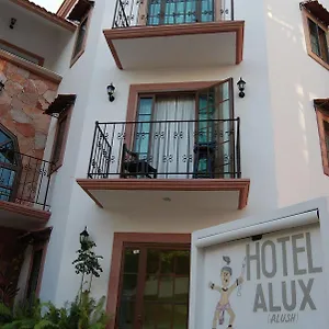 Alux Hotel